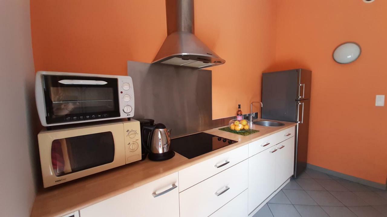 Grand Studio-Loft-Grand Parking-Climatise-Proche Centre Ajaccio  Luaran gambar